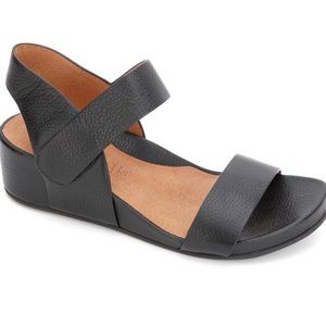 Gentle Souls Gianna wedge sandals!